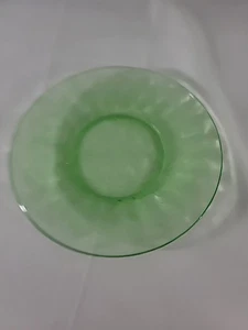 Green Depression Glas Untertasse NUR - Vintage - 5,85" - geprägte Blume - KOSTENLOSER VERSAND - Bild 1 von 5