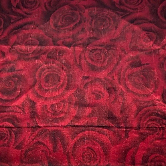 Juego de Funda de Almohada Victoria’s Secret Y2K Terciopelo Rojo Rosa SEDA Terciopelo Fundas Difícil de Encontrar Raro Foto 1 de 4