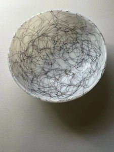 Vntg String Spaghetti Drizzle Milk Glass 10" Bowl Hazel Atlas Black & White MCM - Picture 1 of 8