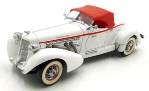 Franklin Mint 1/24 Scale 6525U - 1935 Auburn Boattail Speedster - White - Picture 1 of 5