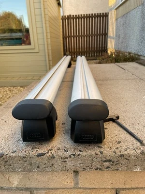 Par de rieles de techo originales Audi A4 B8 Allroad 2010-16 - 8K9071151L Foto 1 de 4