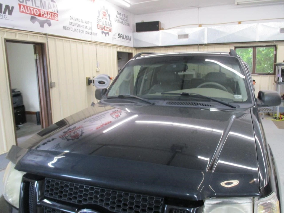 Ford Explorer 2005 Hood 1L5Z16612AA 7231 - Image 1 of 4