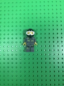 LEGO Paintball Player CMF 71001 Series 10 minifigure - Picture 1 of 2