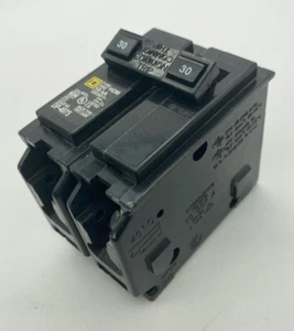 Disyuntor enchufable Square D Homeline HOM230 2 polos 30 amperios 120 240 V tipo HOM - Imagen 1 de 13