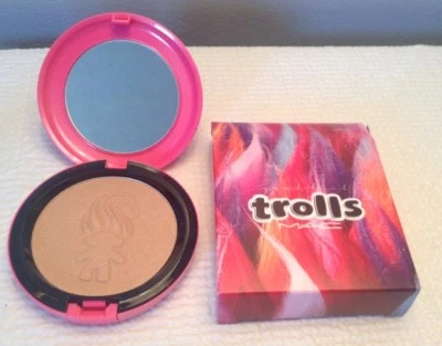 M·A·C GOOD LUCK TROLLS BEAUTY POWDER IN GLOW RIDA NIB - Image 1 of 4