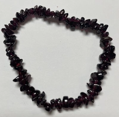 Natural Garnet Quartz Stone Bracelet Crystal Reiki Chakra Stretch Jewelry - Image 1 of 4