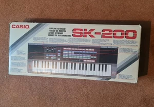 Casio SK 200 Sampling Keyboard Working Boxed - Picture 1 of 18