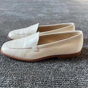 Vintage Chanel CC Logo Embroidered Calfskin Leather Loafers Size 38 Ivory - Picture 1 of 24