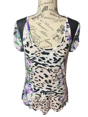 Top con inserciones de cuero sintético Bebe Cheetah para mujer en L Foto 1 de 4