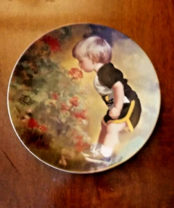 Pemberton & Oakes plate by D. Zolan 1986 “Grandma’s Garden" 3252C 8.5” diam. - Picture 1 of 2