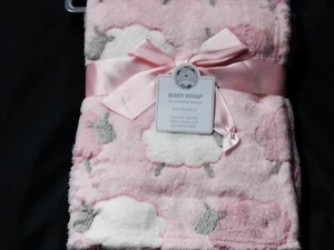 A SUPER SOFT BABY GIRLS BLANKET WITH A LOVELY COLOURFUL SHEEP DESIGN - Picture 1 of 4