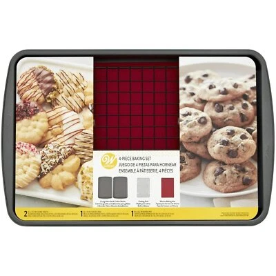 Wilton Juego de 4 piezas para hornear ¡Sellado! Sartenes antiadherentes de 2 L, rejilla de refrigeración, alfombrilla de silicona Foto 1 de 3