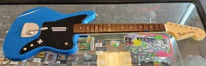 *FULLY WORKING* Fender Jaguar Wireless Guitar Xbox One Blue Rock Band 4 STRAP - Picture 1 of 7