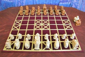 AFRASIAB CHESS SET WITH CLOTH ASHTAPADA MAT, circa 700 AD - REPRODUCTION (890) - Picture 1 of 11