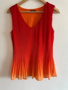 ROMAN. Size 12. A sublime, sleeveless , dip-dyed top. Lined. Pleated all over. - Picture 1 of 12