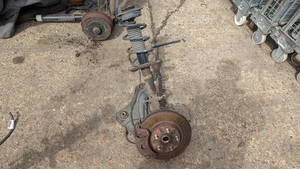 NISSAN JUKE SUSPENSION LEG HUB STRUT MK1 F15 1.6 AUTO (2014-2019) LEFT FRONT - Picture 1 of 9