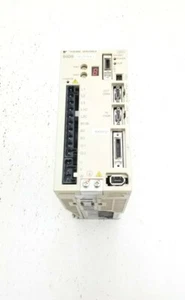 SERVOPACK YASKAWA MODELO SGDS-10A72AY584-E - Imagen 1 de 8