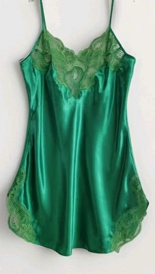  Vestido sin Mangas Victorias Secret Para Mujer L Mini Cami Encaje Coqueta Etiqueta Dorada Verde  Foto 1 de 4