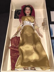 Rare Franklin Mint JULIA Roman Empress Vinyl Doll 16"With COA New In Box - Picture 1 of 12