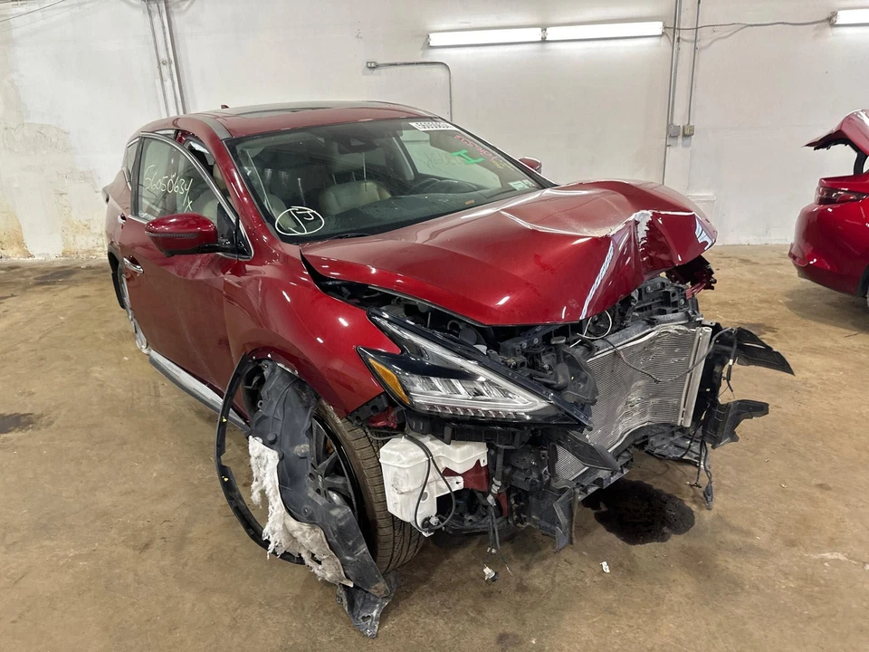 Used Alternator fits: 2021 Nissan Murano 3.5L 6 cylinder Grade B - Image 1 of 4