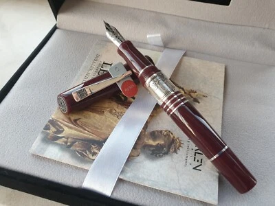 Pluma Estilográfica Marlen Lex | Resina Italiana, Plata | Dura Lex Sed Lex | Borgoña Foto 1 de 4