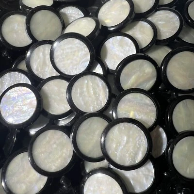 BLACK/IRIDESCENT CLASSIC BUTTONS RAINBOW POLY SHELL 18/MM-11/16", 25MM-1" Shank - Image 1 of 4