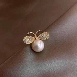 Brosche, Anstecknadel, Pin Biene Fliege Insekt Modeschmuck Perle Strass - Bild 1 von 1
