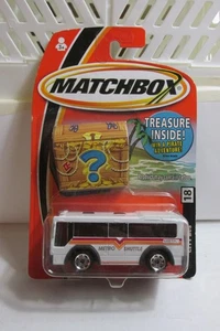 ((  2004  Release ))  MATCHBOX  City Bus MBTA     Free Shipping - Picture 1 of 3