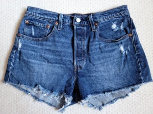 EUC Levi’s 501 Denim Distressed Cutoff High Rise Button Fly Shorts Women’s 30 - Picture 1 of 10