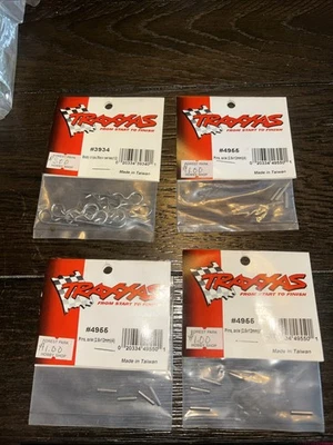 Traxxas 4955 Pins X 3 & 3934 Body Clips - Image 1 of 3