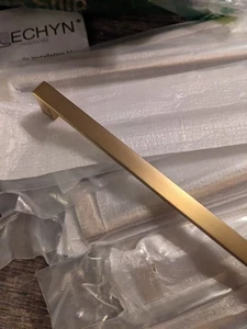 10 Pack 7.5 Inch Hole Centers Brushed Brass Solid Cabinet Pulls Drawer Handles - Picture 1 of 8