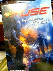 Renegade "Fuse" This Game Will Self-Destruct In 10 Mins Dice Card Game RGS00504 - Picture 1 of 3
