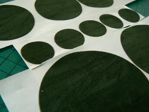 Green baize flock circles with self adhesive backing 32mm dia cut to size chess - Picture 1 of 2