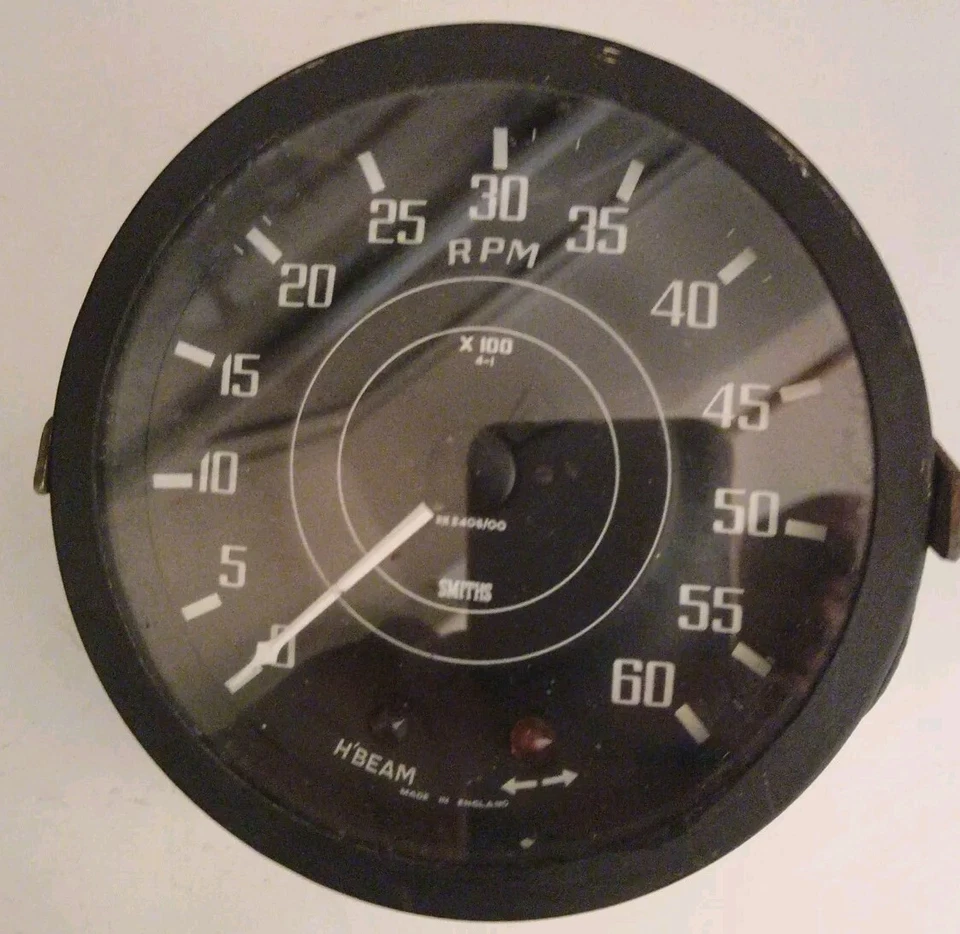 Daimler Majestic Major / Alvis TD Serie 1 - Contador de revoluciones / Tacómetro + Soporte Foto 1 de 4