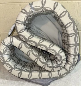 Lulyboo Gray/white Baby Bassinet to Go Travel Bed Never Used Perfect Cond - Picture 1 of 9