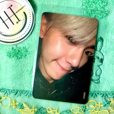 SuperM Baekhyun Official Photocard 1st Album Selfie Card | Kpop Korea - Image 1 of 2