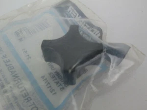 New NOS Genuine OEM Mercury Quicksilver Knob Marine Boat Part Number 821621 - Foto 1 di 5
