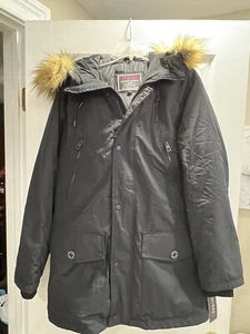 GUESS Men's Heavyweight Hooded Parka Jacket W/ Removable Faux Fur Small NWT - Picture 1 of 12