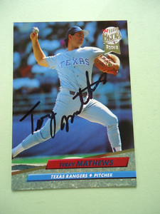 Terry Mathews - 1992 Fleer Ultra RC Autographed Baseball card #135 - Rangers