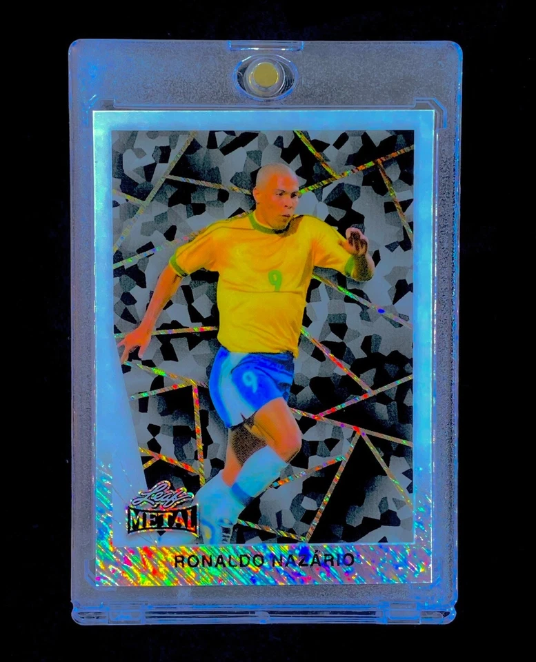 RONALDO NAZARIO RARE 1/1 SILVER SHIMMER REFRACTOR HOLO Leaf Non Auto - BRAZIL - Image 1 of 4