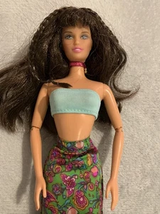 Generation Girl Lara Dance Party in Original Skirt And Necklace No Shoes - Picture 1 of 5