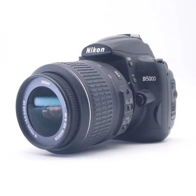 Nikon D5000 DSLR Camera w/ AF-S DX 18-55mm Lens 9526 Shutter Count Good Conditi - image 1 of 4