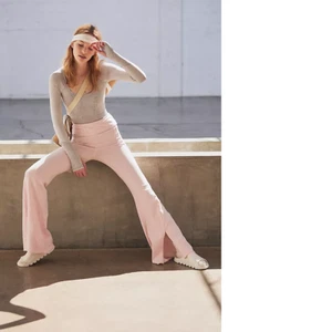 new FREE PEOPLE movement hot shot kick flare pink legging pants xs - Picture 1 of 3