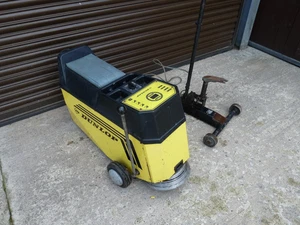 Dunlop Car Wheel Balancer & Jack - 3 Phase - Picture 1 of 8