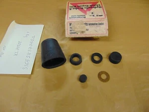AUSTIN A30 A35 BRAKE MASTER CYLINDER KIT - Picture 1 of 1