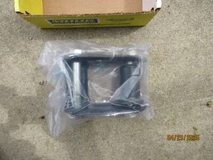 2003 Chevrolet S10 rear leaf spring shackle. PLEASE READ ENTIRE DESCRIPTION. - Bild 1 von 5