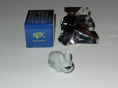Kidrobot Lore of the Labbit Alien 1.5" Vinyl Figure Mini Series Gray Frank Kozik - Image 1 of 4