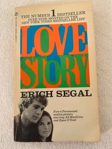 Love Story by Erich Segal - 1970 Signet PB 2nd printing Movie Tie-in Good - Foto 1 di 11