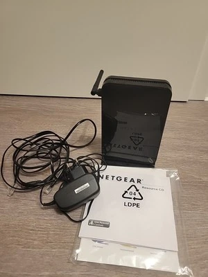 NETGEAR DGN1000B 150 Mbps 4-Port 100 Mbps Funk Router (DGN1000B-100GRS) - Bild 1 von 4