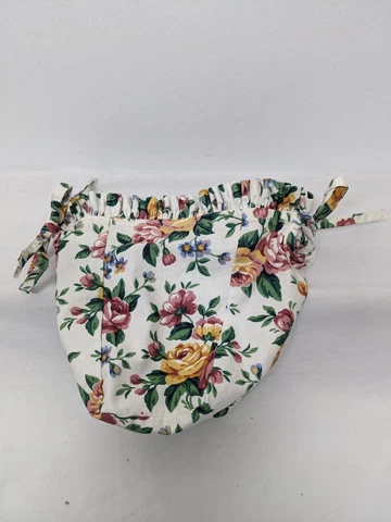 (A1:21) Small Longaberger Basket Liner, Floral Cover